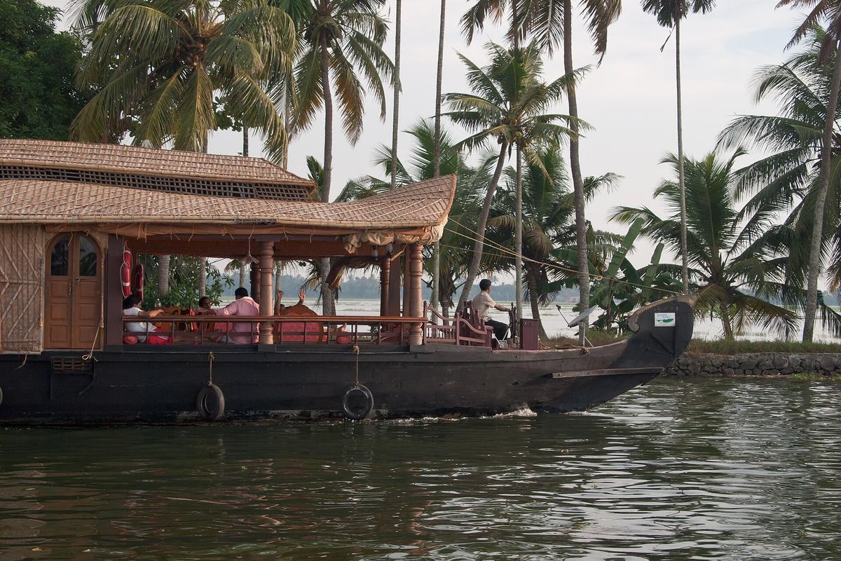 Kerala backwaters houseboat