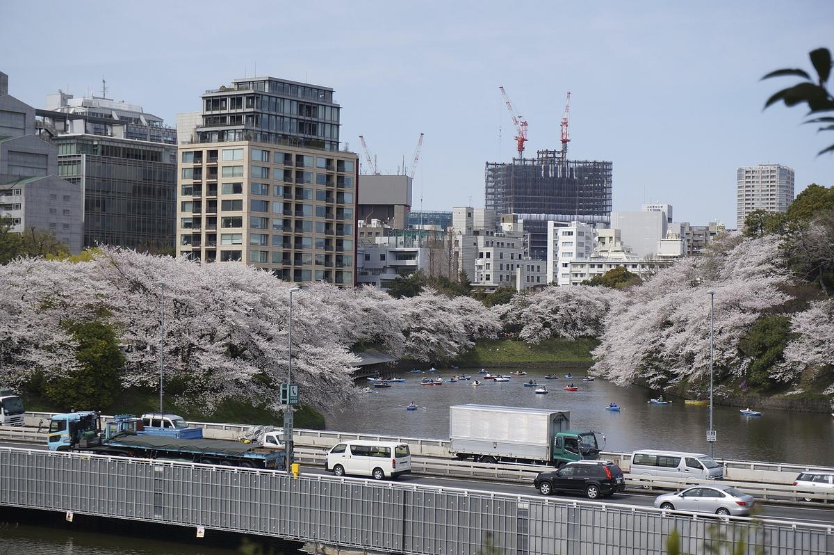 Tokyo street season