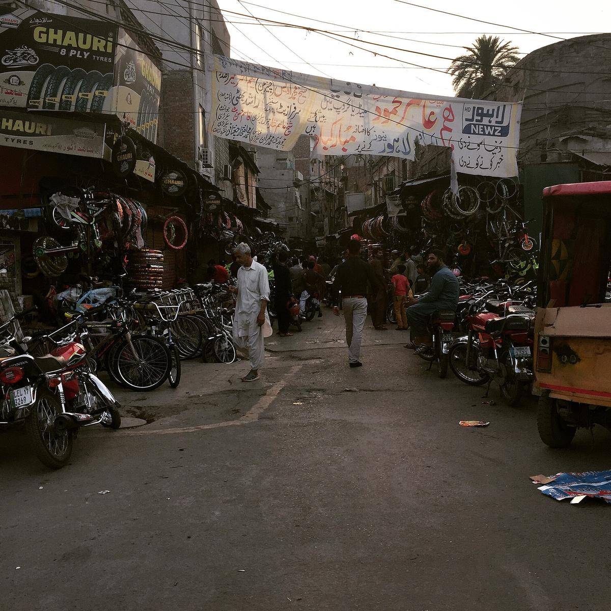 Lahore bazaar