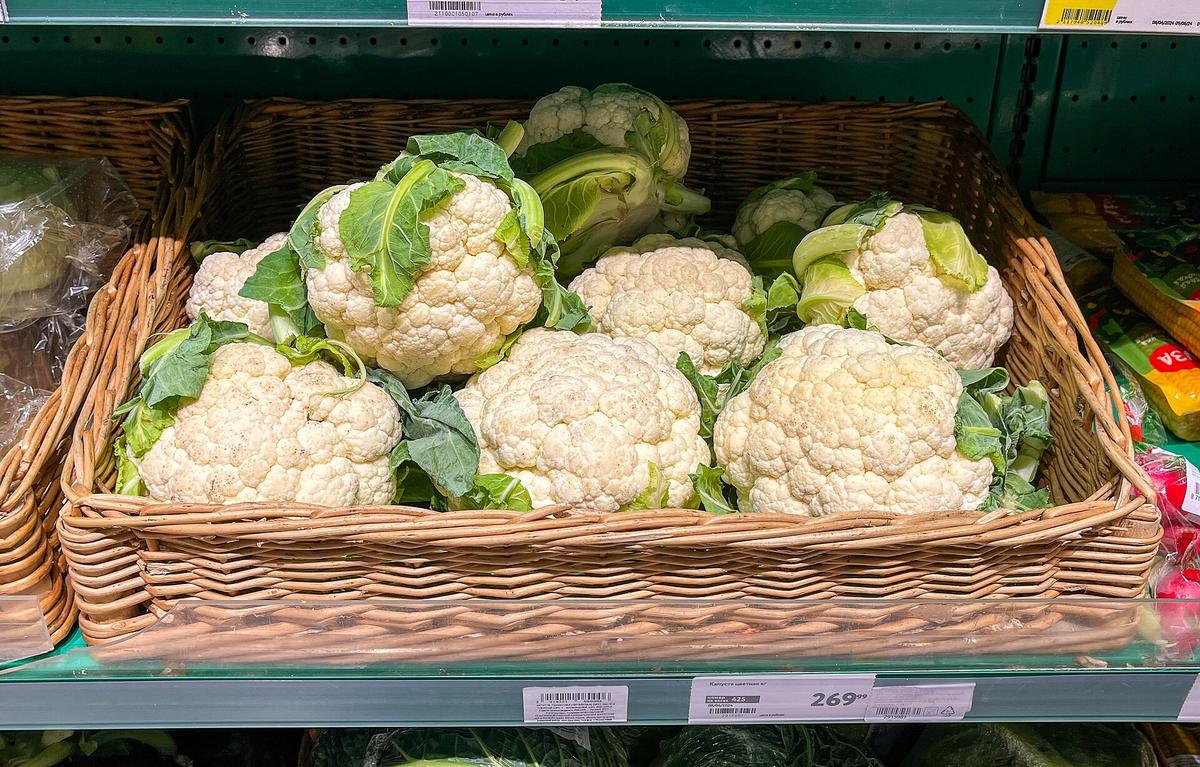 Russian supermarket aisle