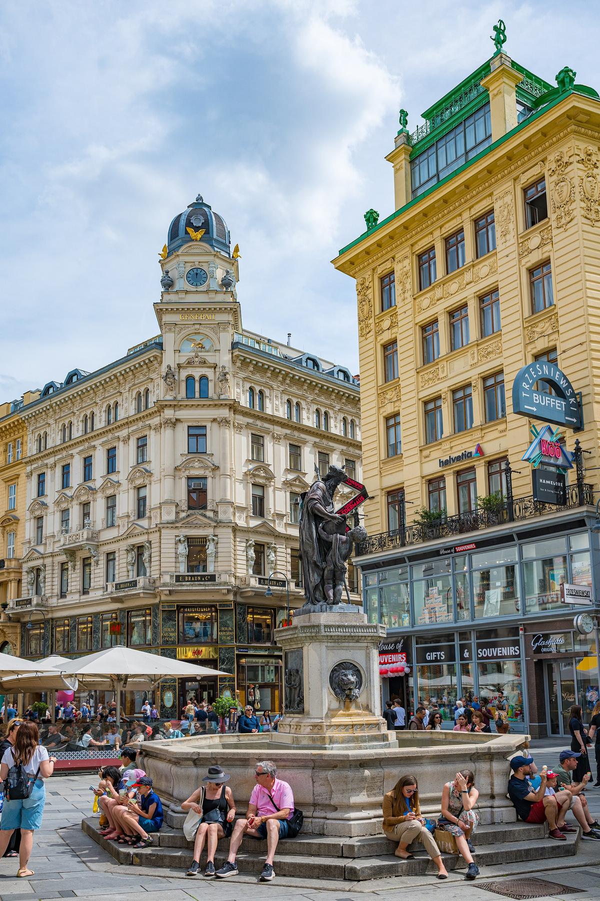 Vienna street scene