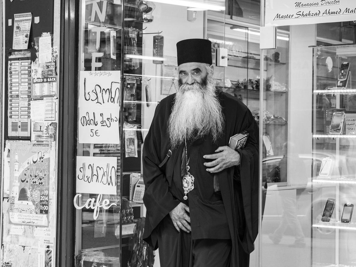 mobile phone shop Greece