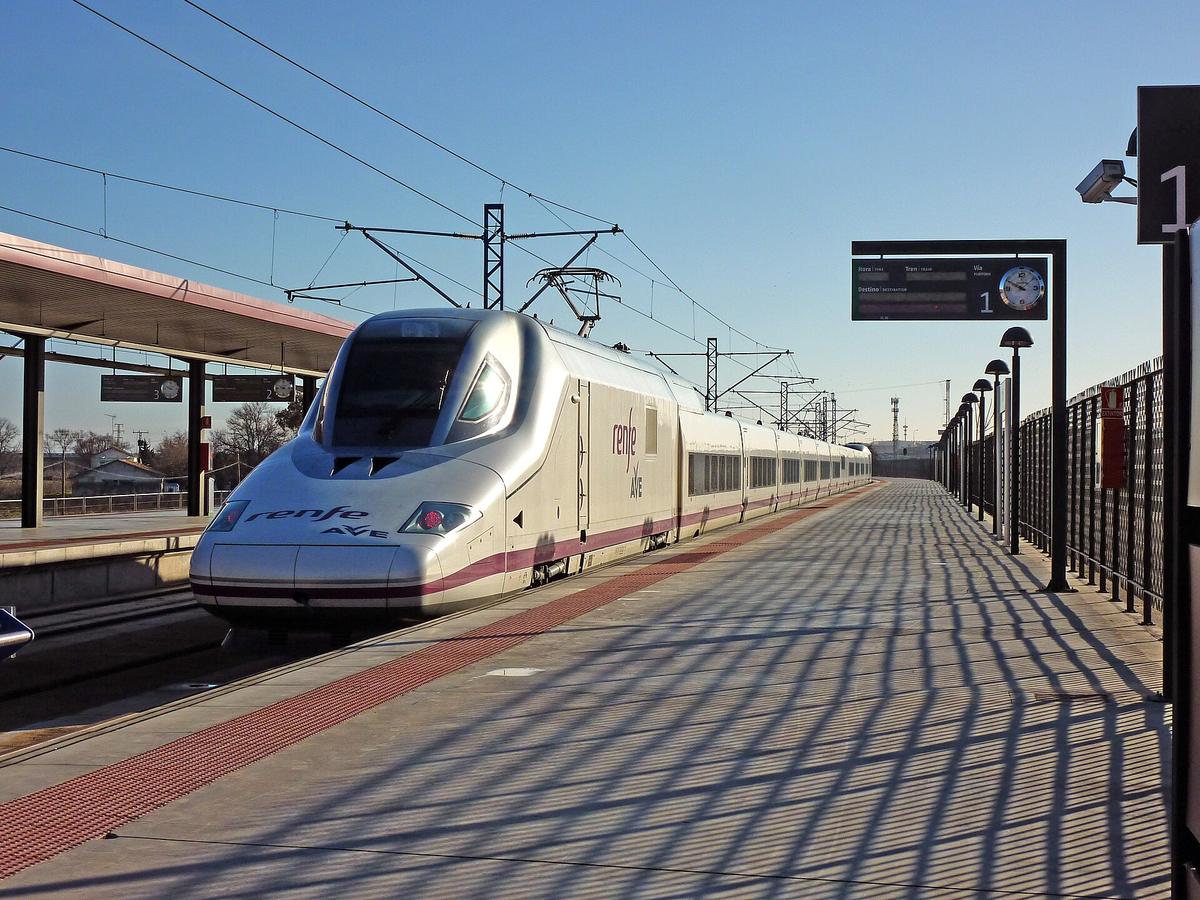 AVE train Spain platform