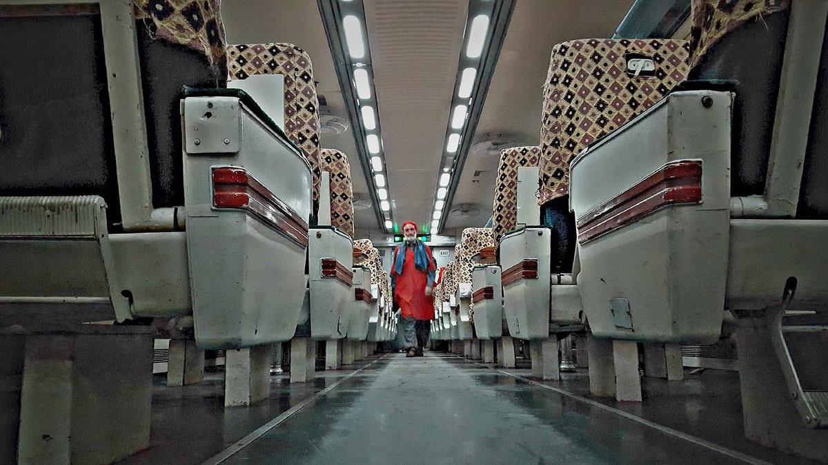 Pakistan railway train