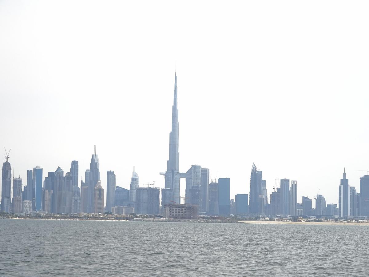 Dubai Burj Khalifa skyline