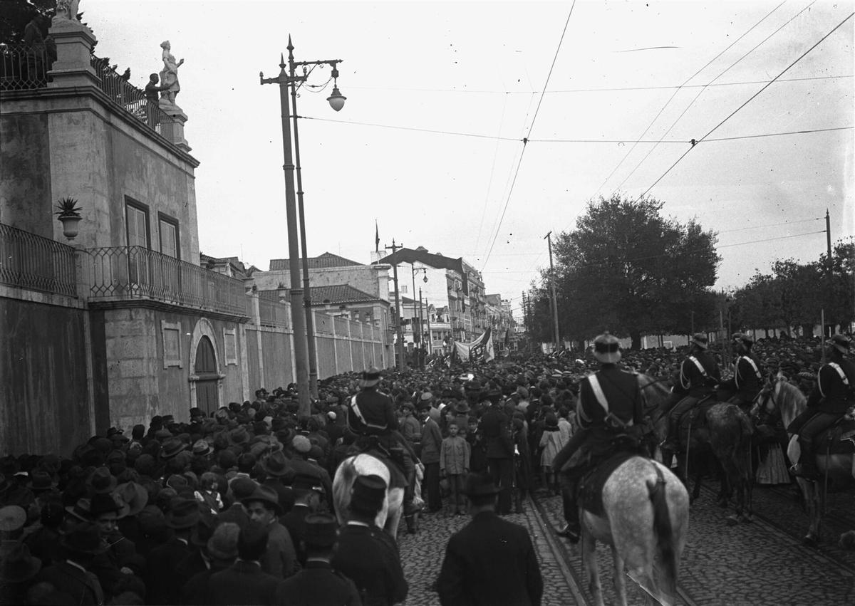 Lisbon street celebration