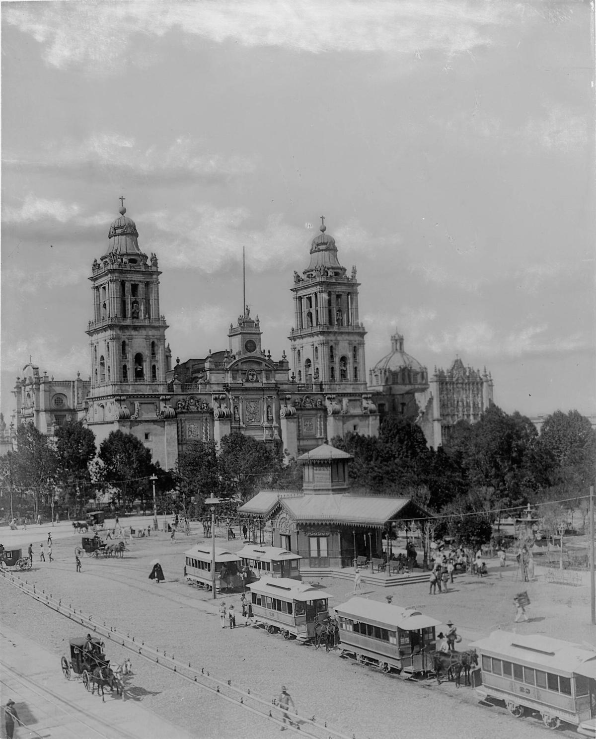 Mexico City public transport station
