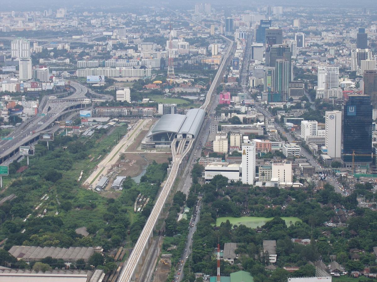 Bangkok airport terminal