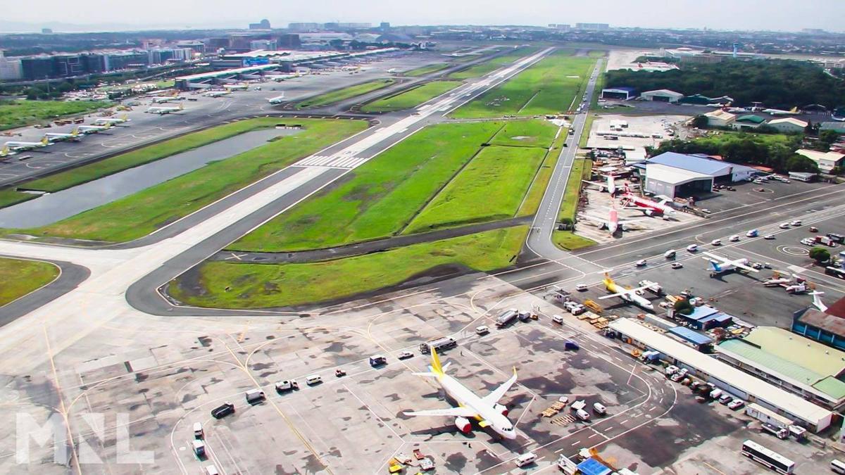 Manila airport terminal